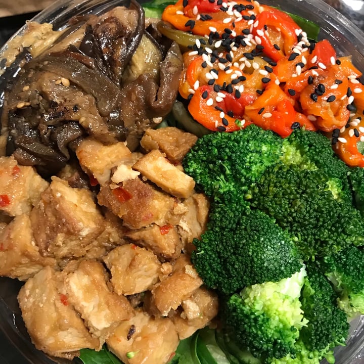review photo of SLAAI - Urban Salad Co. Build - A - Salad shared by @hannahaltmann on 13 Aug 2021 - review