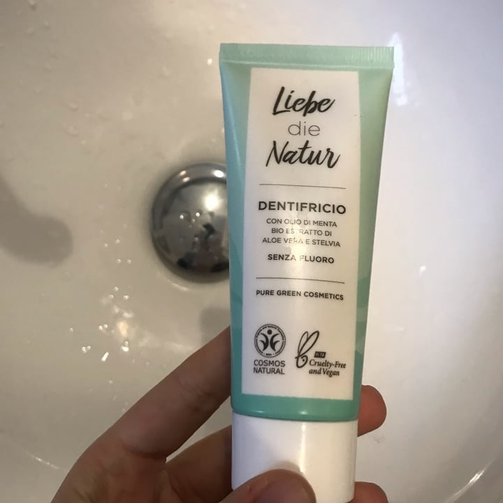 photo of Liebe die natur Dentifricio shared by @cxxxx on  08 Dec 2021 - review