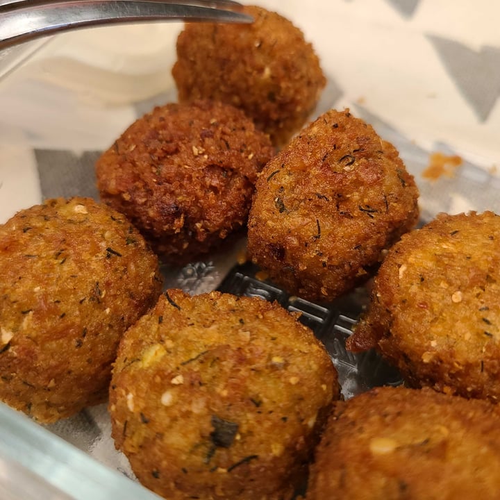 review photo of Trader Joe's Dill pickle mini falafel shared by @simpleme on 05 Jun 2022 - review
