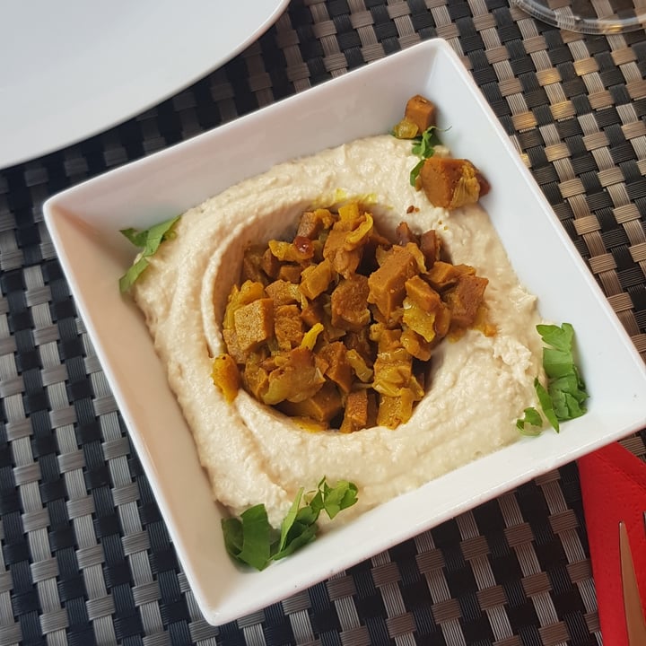 photo of Restaurante Fenicia Hummus Con Carnita De Soja shared by @billie3 on  02 Jun 2021 - review