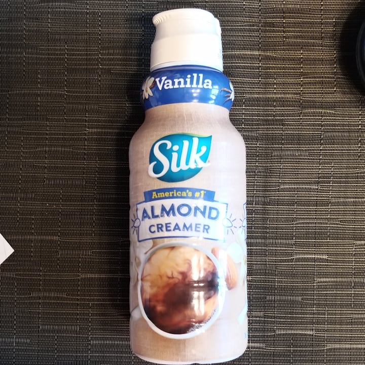 photo of Silk Almond vanilla creamer shared by @babsyeats on  10 Dec 2020 - review