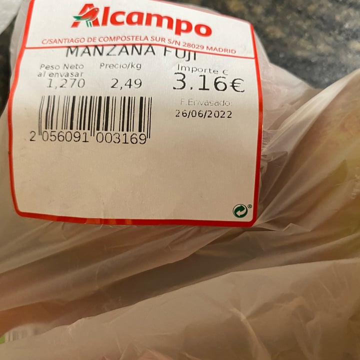 photo of Alcampo manzanas fuji shared by @copitodenieve on  26 Jun 2022 - review