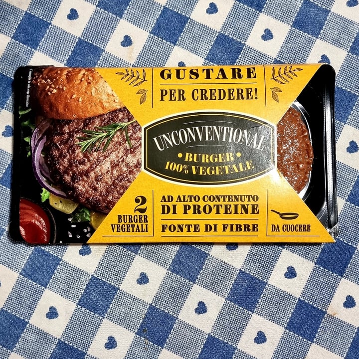 photo of Unconventional Burger Vegetale Classico - Classic Burger shared by @rosanucleare on  03 Jan 2022 - review