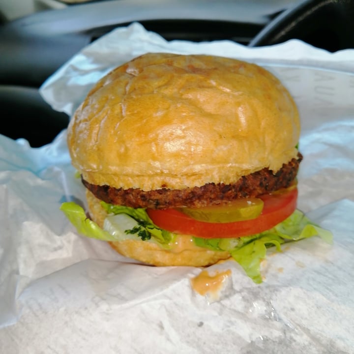 photo of KAUAI The No Bull Burger shared by @41595335 on  29 Mar 2021 - review