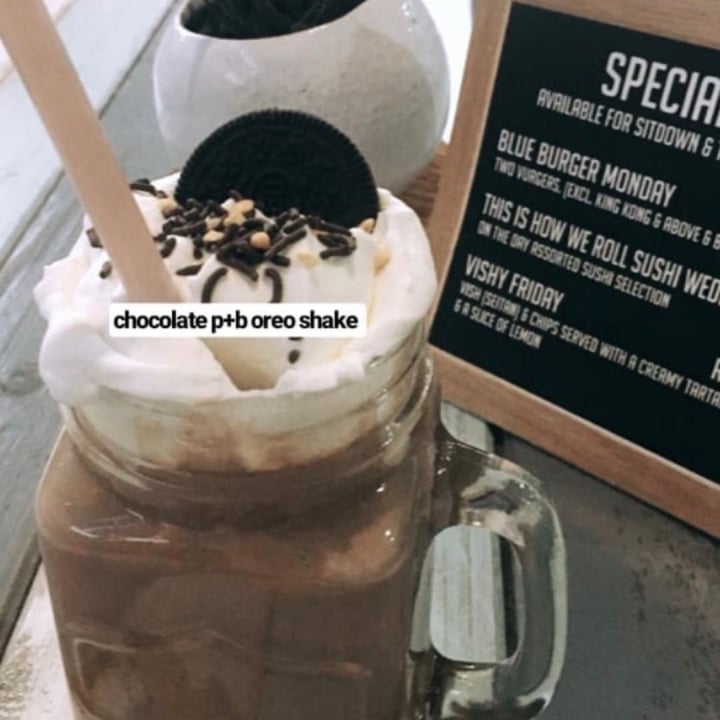 photo of Oh My Soul Cafe Chocolate P&B Cup Shake shared by @24karrots on  24 Nov 2020 - review
