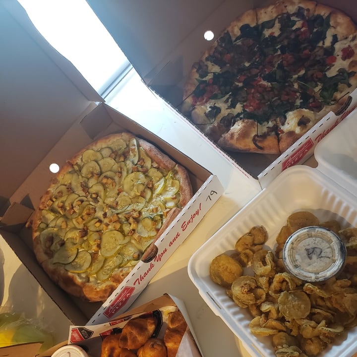 review photo of Armando's Pizza Amherstburg - Dine In & Delivery Vegan Dalhousie Dreams Pizza shared by @aprilphillips6 on 17 Sep 2022 - review