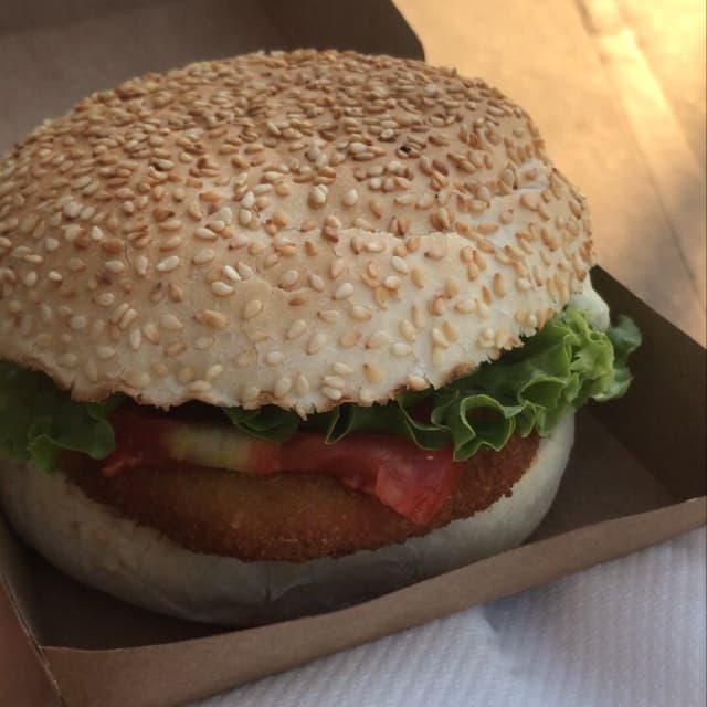 Photo of the dish “Vegan chicken burger”