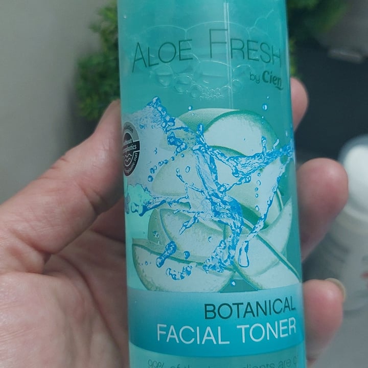 review photo of Botanical facial tonic Tonico facial shared by @sandralil on 28 Feb 2022 - review