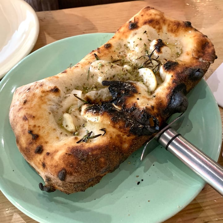photo of Purezza Manchester GARLIC SOURDOUGH shared by @vegpledge on  07 Sep 2021 - review
