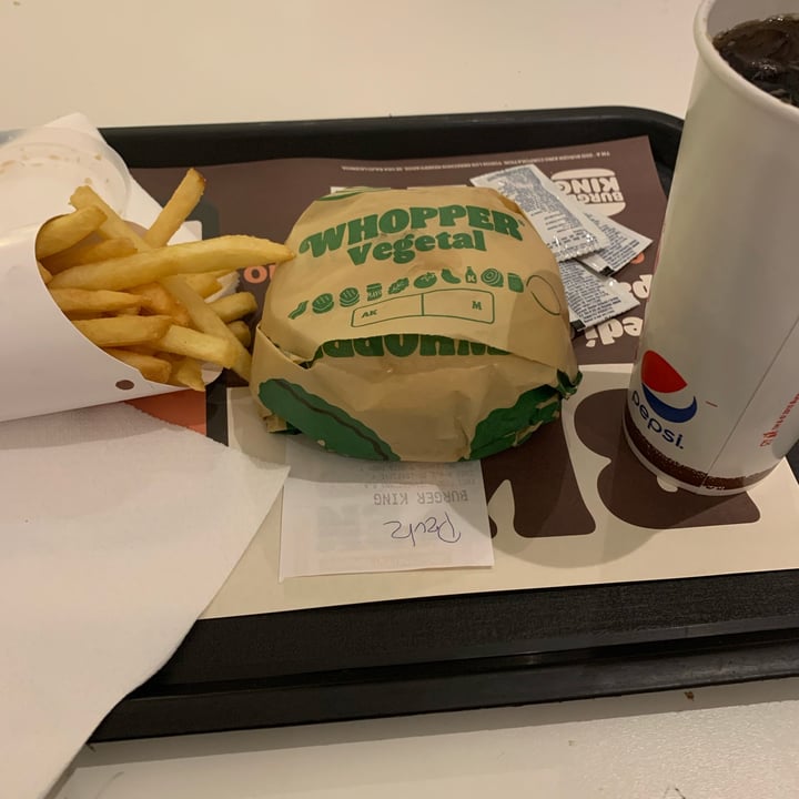 photo of Burger King Whopper Vegetal shared by @pauu31 on  03 Oct 2021 - review