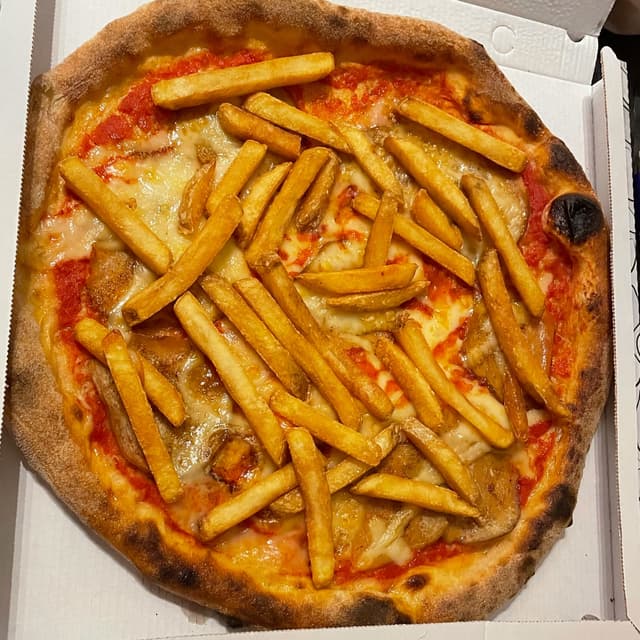 Photo of the dish “Diavola vegana con patatine”