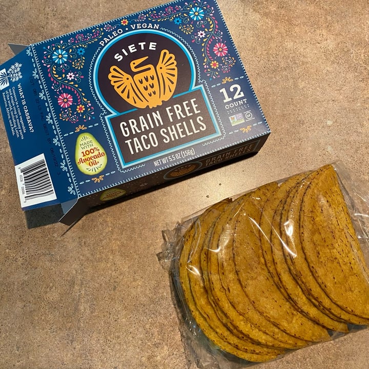 photo of Siete Family Foods Grain Free Taco Shells shared by @curvycarbivore on  07 Jun 2022 - review