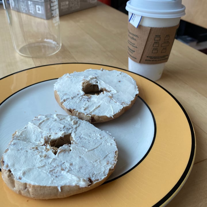 photo of Kite Hill Cream Cheese Alternative Plain shared by @snl017 on  09 Feb 2021 - review