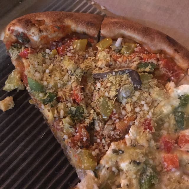 Foto do prato “Sourdough Roasted Peppers Pizza”