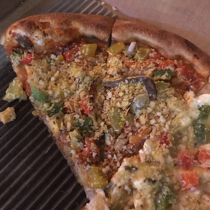 photo of Real Food Novena Sourdough Roasted Peppers Pizza shared by @opheeeliaaa on  03 Jan 2021 - review
