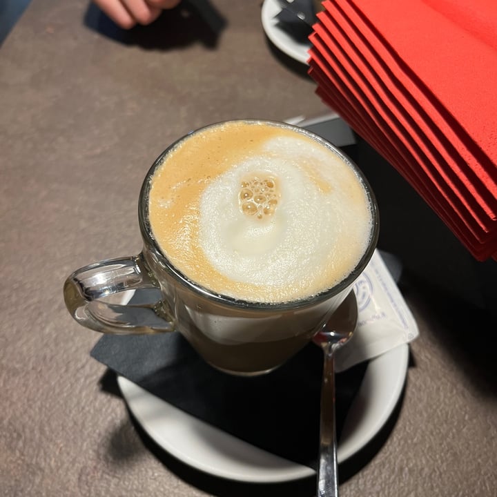 photo of Bar Pasi caramel latte di soia shared by @serenitaz on  27 Dec 2022 - review