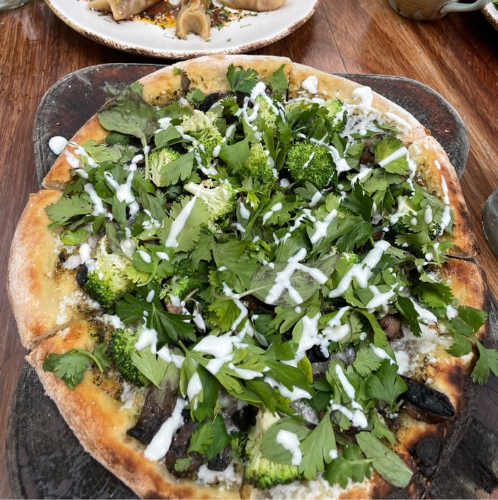 review photo of Holistika Pizza Pesto Y Broc shared by @ldsma on 31 Jul 2022 - review