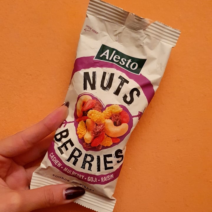 Alesto Nuts berries Review | abillion