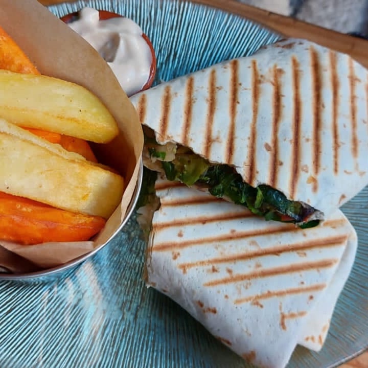 photo of Frutas Prohibidas Wrap valiente shared by @ggens on  21 Mar 2021 - review