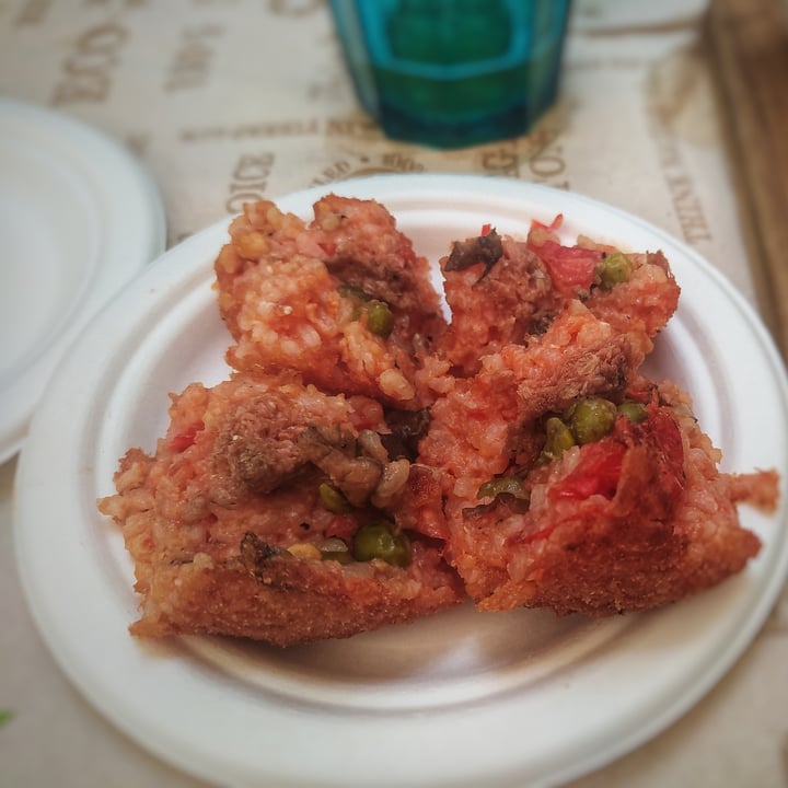 photo of i timpi Arancini shared by @lanonnavegana on  27 Sep 2021 - review