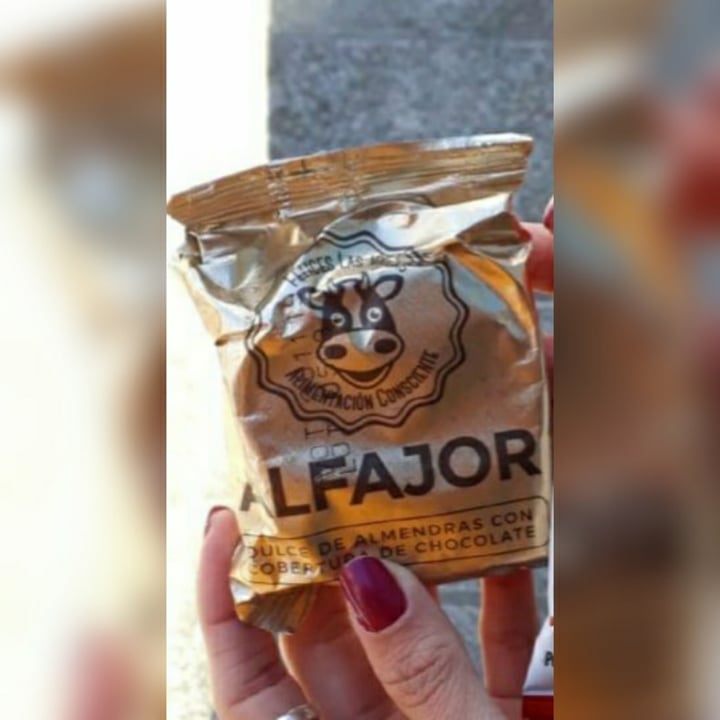 review photo of Felices Las Vacas Alfajor Negro shared by @marilusolange on 15 Feb 2021 - review