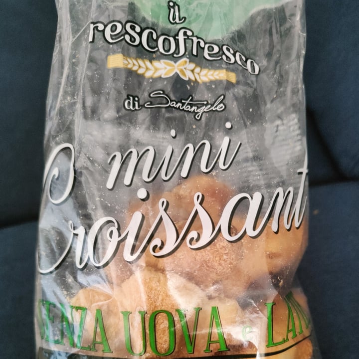 review photo of Santangelo Mini croissant shared by @4l1c3v on 29 Aug 2022 - review