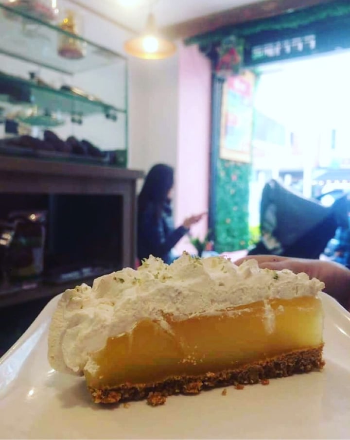 photo of Frambuesa Pastelería Vegan Pie de limon shared by @whynotvegan on  24 Aug 2019 - review