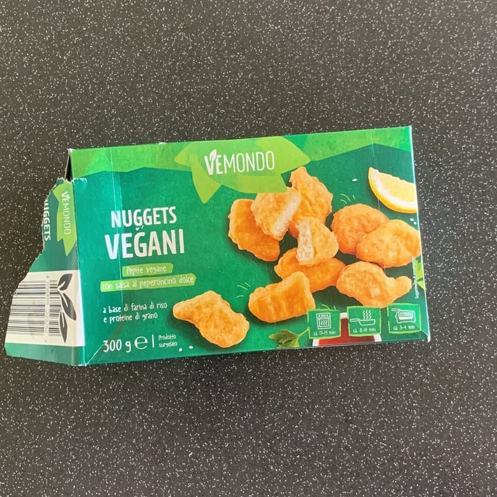 photo of Vemondo  Nuggets Vegani (Pepite con salsa al peperoncino dolce) shared by @donag on  30 Aug 2022 - review