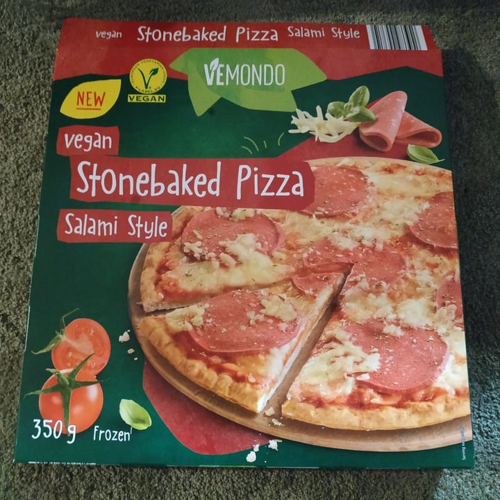 photo of Vemondo Vegan Stonenbaked Pizza Salami Style shared by @runa on  02 Feb 2022 - review