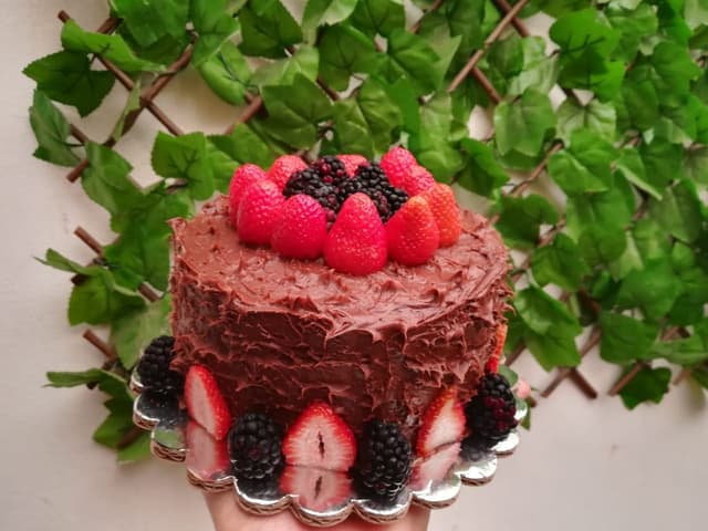 Photo of the dish “Pastel De Chocolate Y Frutos Rojos”