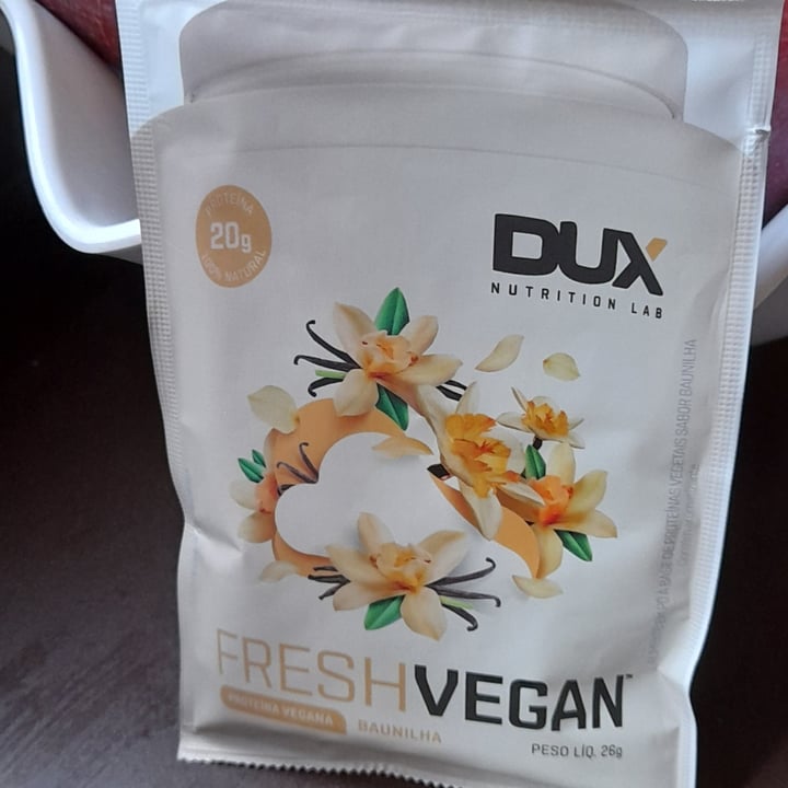 photo of Dux Fresh Vegan Proteína vegana Sabor Morango shared by @cdemarqui on  01 May 2022 - review