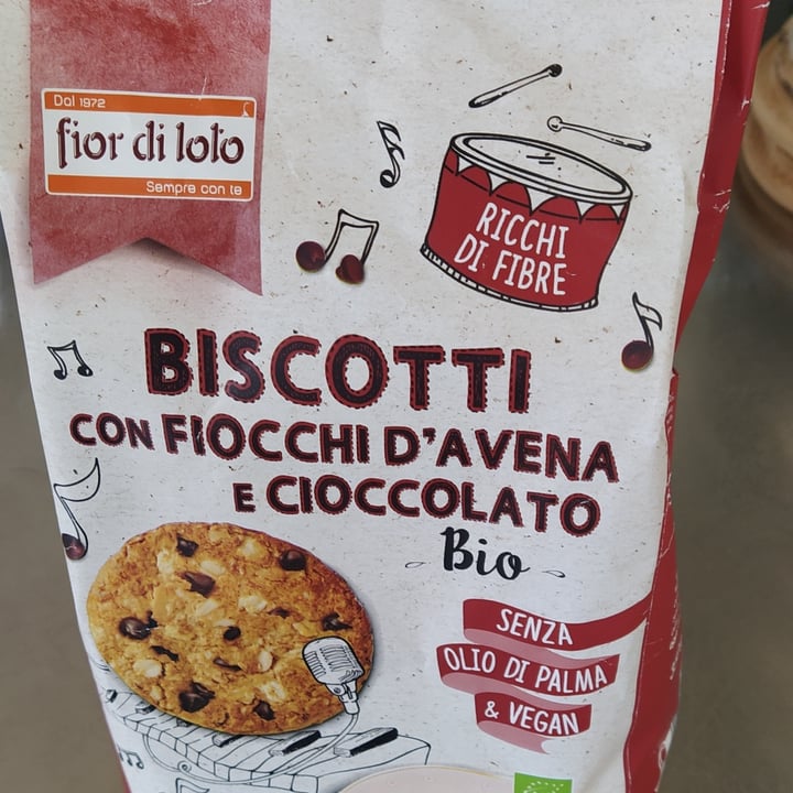 review photo of Fior di Loto Biscotti Con Fiocchi D’avena E Cioccolato shared by @leonardafaggi on 18 Oct 2022 - review