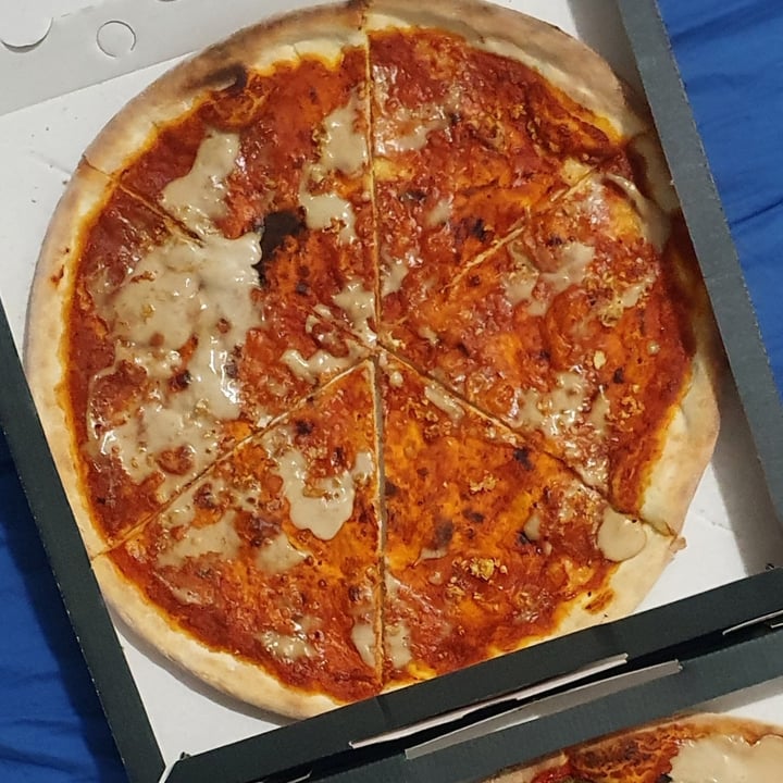 photo of Dolce Italia Vegan Marinara Pizza shared by @fireballlily on  25 Jul 2021 - review