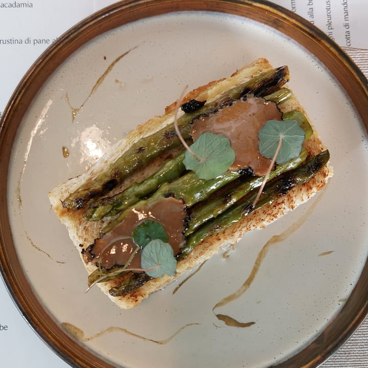 photo of Romeow Cat Bistrot Pan perdu agli asparagi shared by @francescapannone78 on  23 Apr 2022 - review