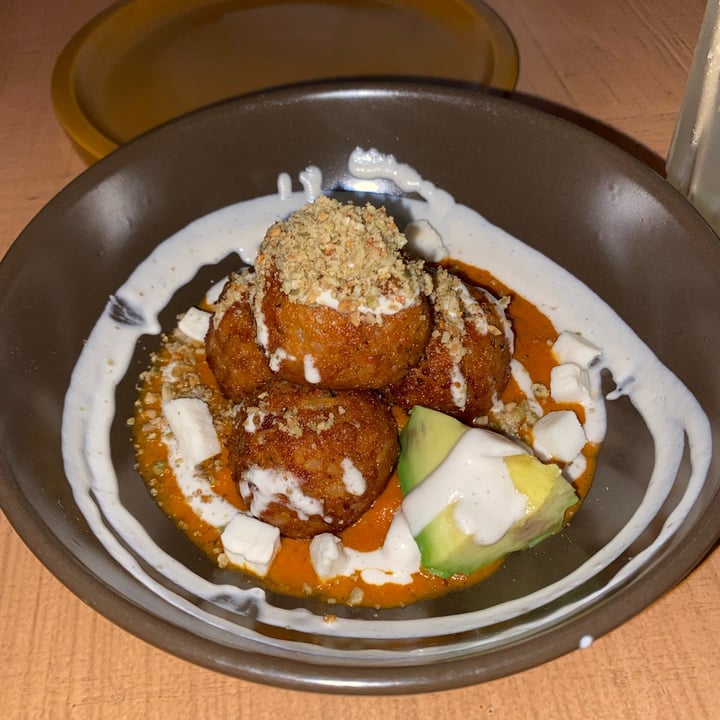 photo of Oleada Plant Based Albóndigas shared by @inespressable on  19 Dec 2021 - review
