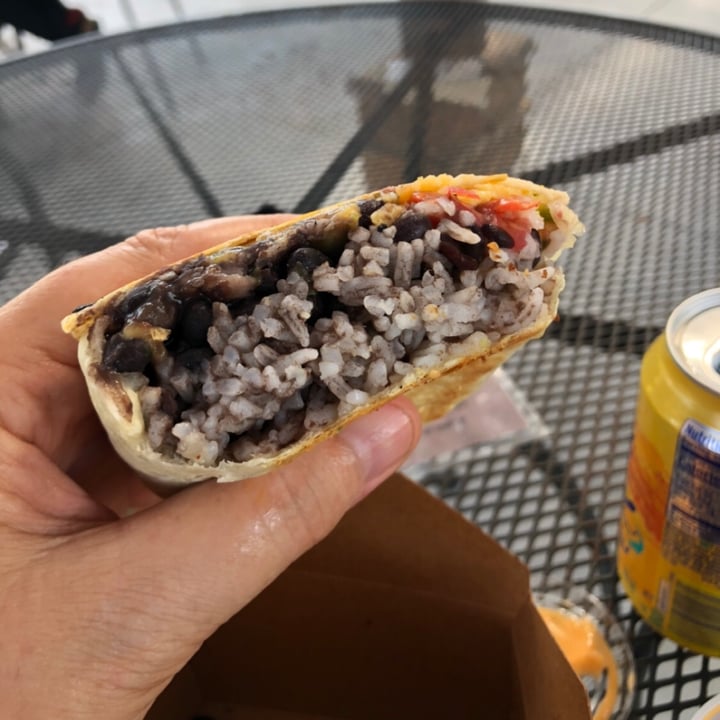 photo of Curia On The Drag Black Bean Burrito shared by @manuelaw on  31 Aug 2021 - review