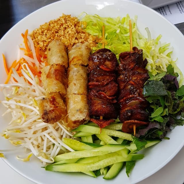 Photo du plat “Bun Tron”