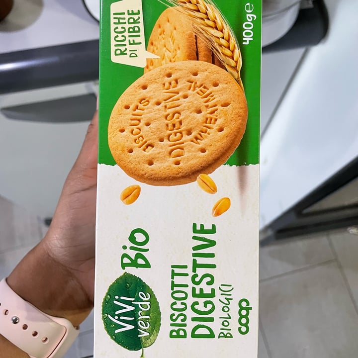 photo of Vivi Verde Coop Biscotti Digestive Biologici shared by @vic-victoria on  19 Jun 2022 - review