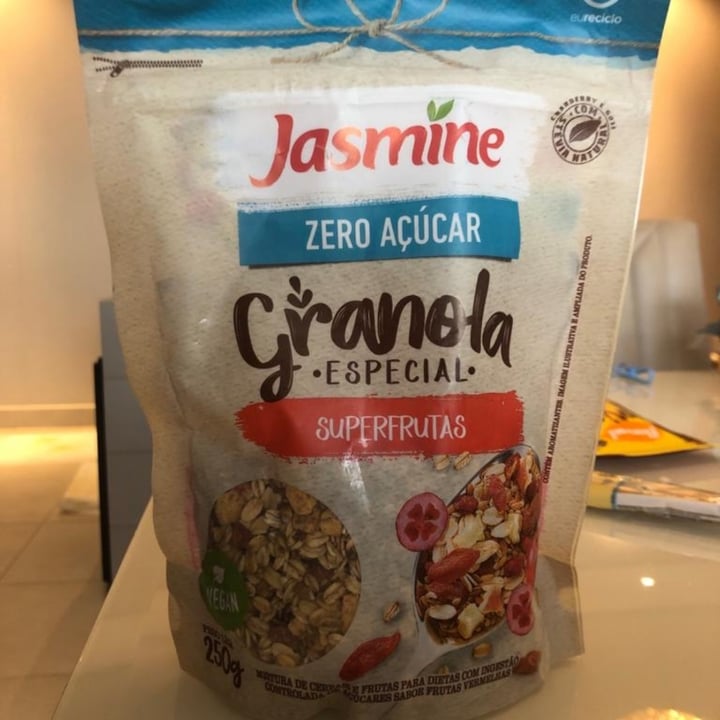review photo of granola jasmine Granola Jasmine Superfrutas shared by @cyntiadelima on 05 Dec 2022 - review