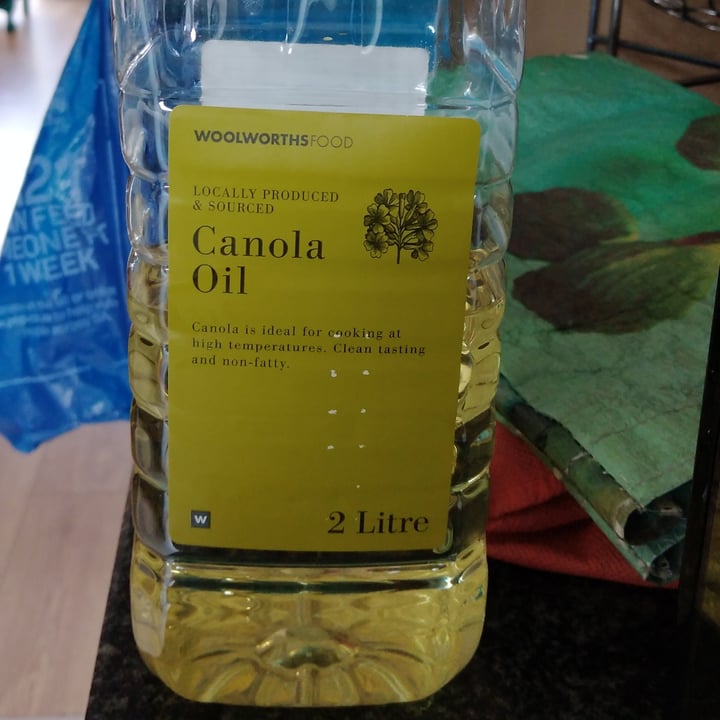 photo of Woolworths Canola Oil shared by @laurenbettyd on  07 Feb 2021 - review