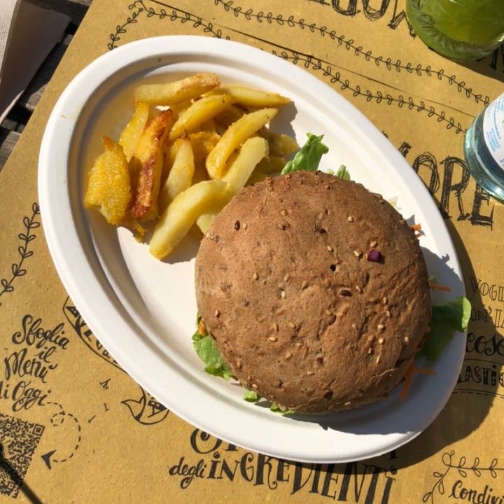 photo of Mangiamore Burger Mangiamore shared by @frappa on  23 Mar 2022 - review