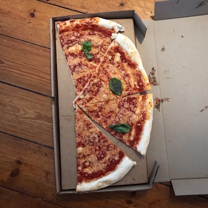 photo of NY Slice Pizza Kloof Street Bronx Pizza Pie shared by @capetownvegan on  03 Dec 2020 - review