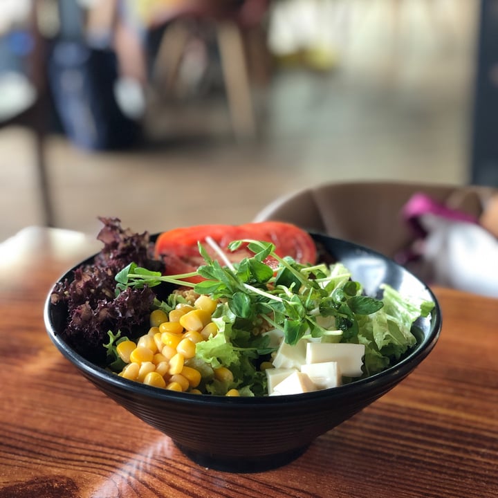 review photo of nomVnom Bistro Salad with Balsamic Vinegar shared by @detide on 02 Dec 2021 - review