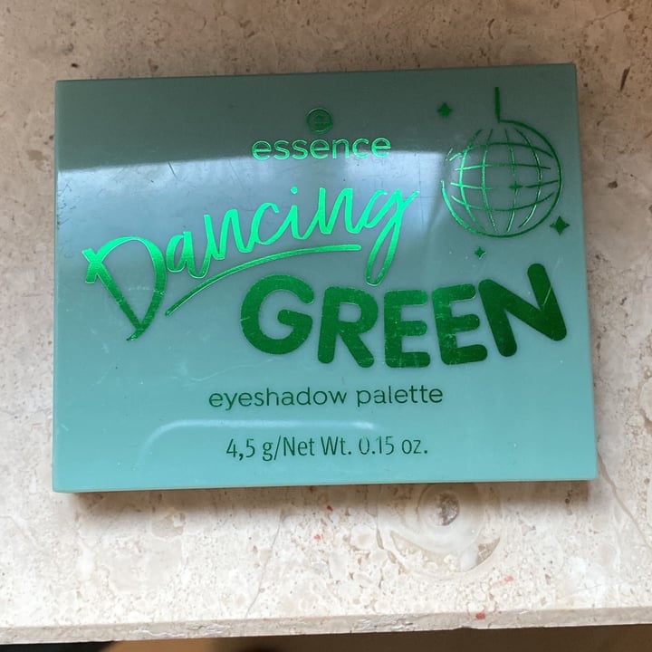 review photo of Essence "Dancing Green" Eyeshadow Palette shared by @emmamartinshh on 07 Apr 2022 - review