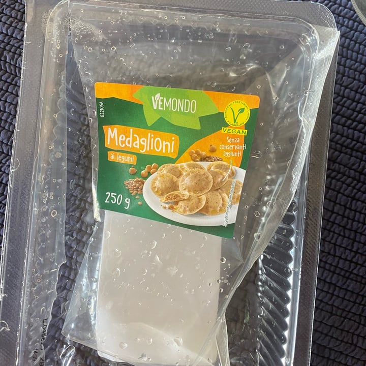 review photo of Vemondo medaglioni ai legumi shared by @giuliavolt on 25 Oct 2022 - review