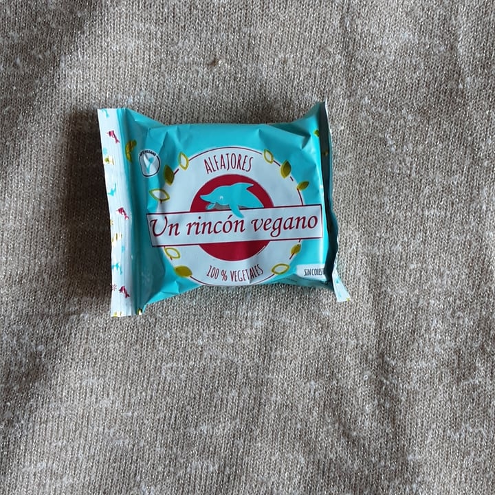 review photo of Un Rincón Vegano Alfajor Chocolate Blanco shared by @veve on 01 Jan 2021 - review