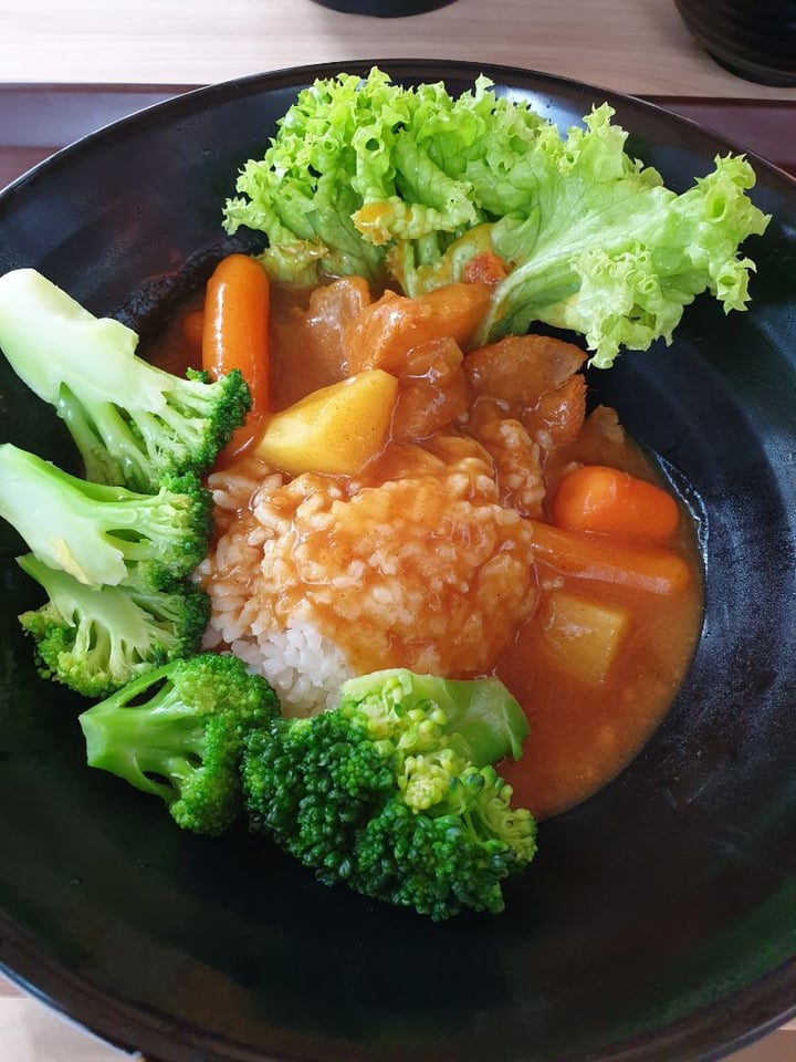 photo of Vegan Bowl Japanese monkeyhead mushroom curry rice shared by @helmos on  09 Nov 2019 - review