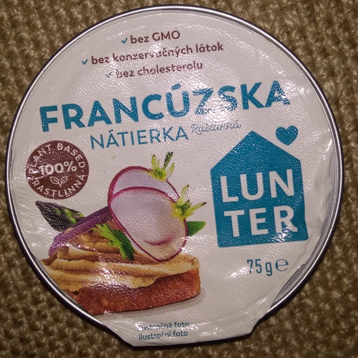 photo of Lunter Paté Vegetal Sabor Francés shared by @sofiasokolovaa on  07 Feb 2022 - review
