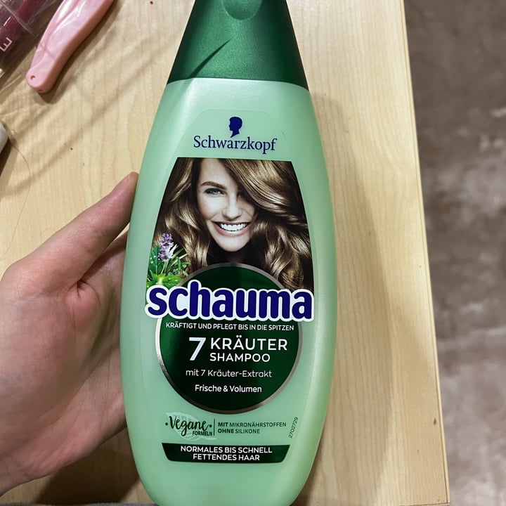 photo of Schwarzkopf schauma herbs shampoo shared by @shaima on  17 Oct 2022 - review