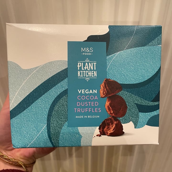 photo of Plant Kitchen (M&S) Cocoa Dusted Truffles shared by @appleappleamanda on  27 Nov 2022 - review